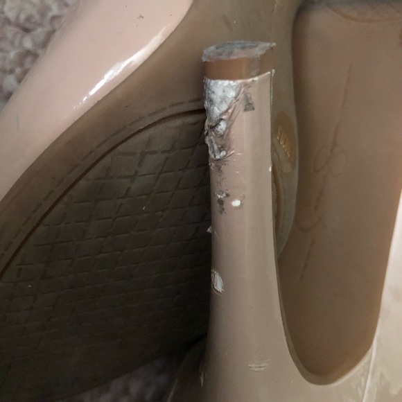 Jessica Simpson Nude Heels - Picture 3 of 4